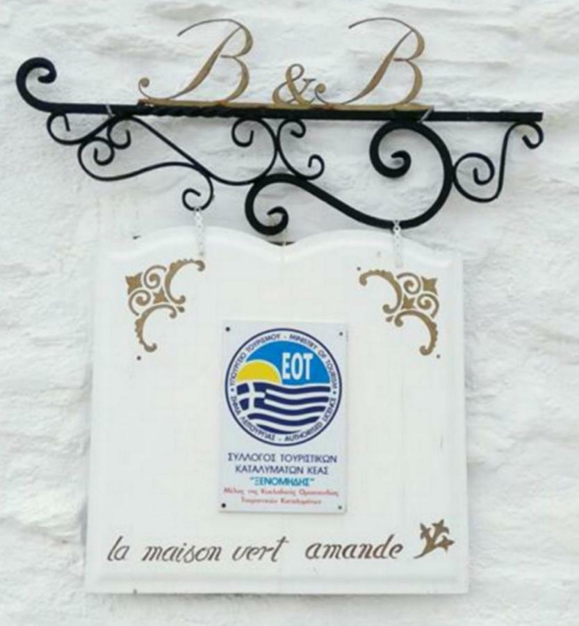 La Maison Vert Amande Spathi  Luaran gambar